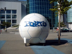 Futbolówka w Porto